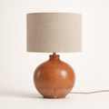 Lampe à poser Ménilmontant en céramique émaillée terracotta, abat-jour lin — Maison Mansarde